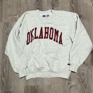 Oklahoma gray and red crew neck sweatshirt size medium